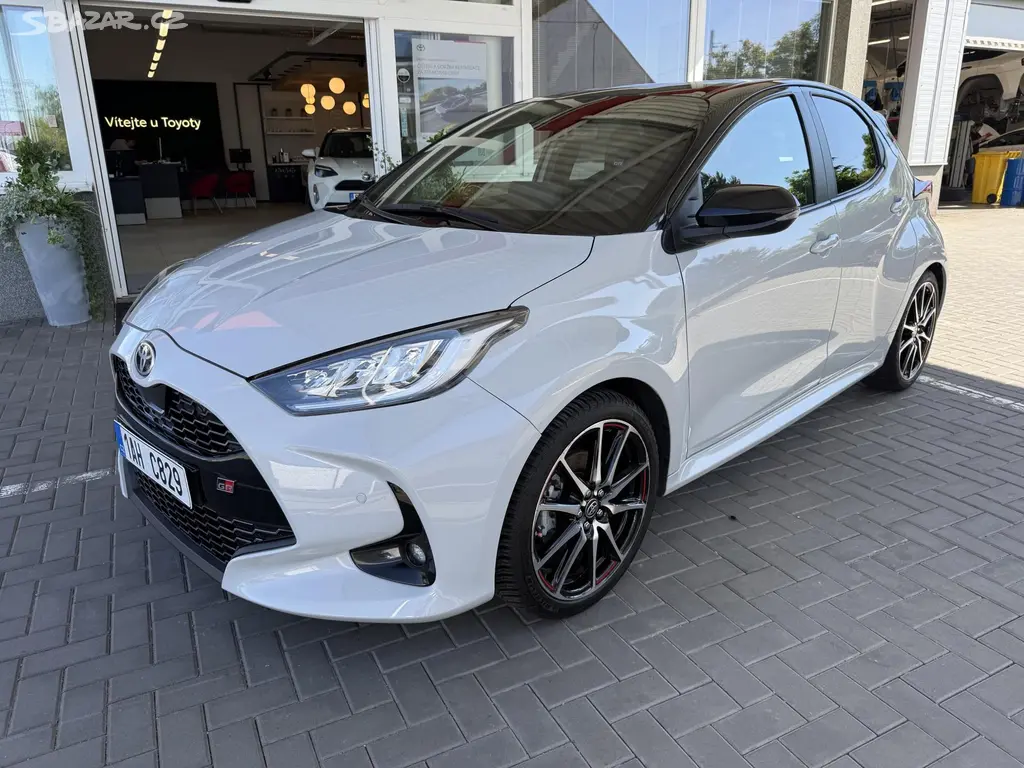 Toyota Yaris, 1,5 Hybrid GR-Sport JBL